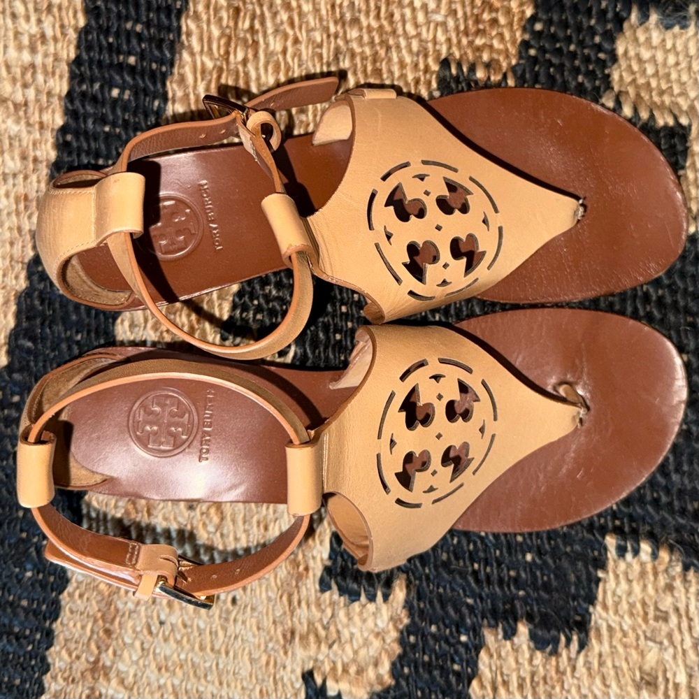 Tory Burch Zoey Tan Wedge Heel Sandals with Ankle Straps Size 7.5 - Picture 2 of 9